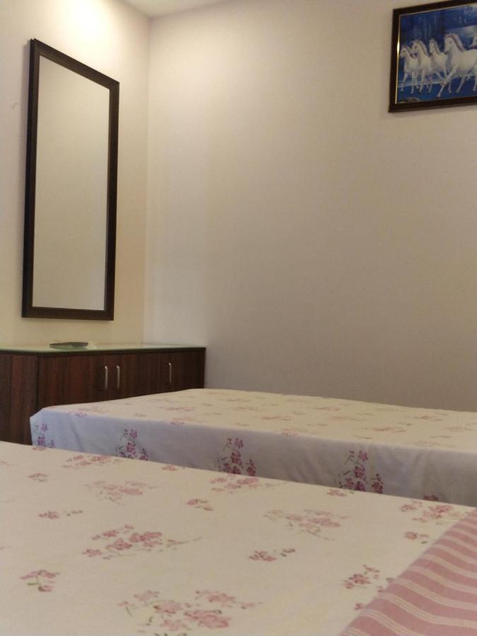 Majestic Inn Thiruvananthapuram ภายนอก รูปภาพ