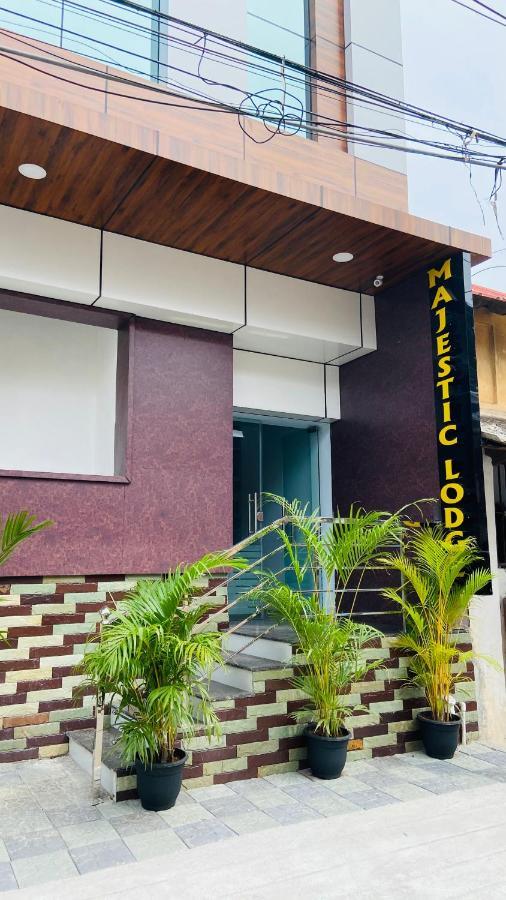 Majestic Inn Thiruvananthapuram ภายนอก รูปภาพ