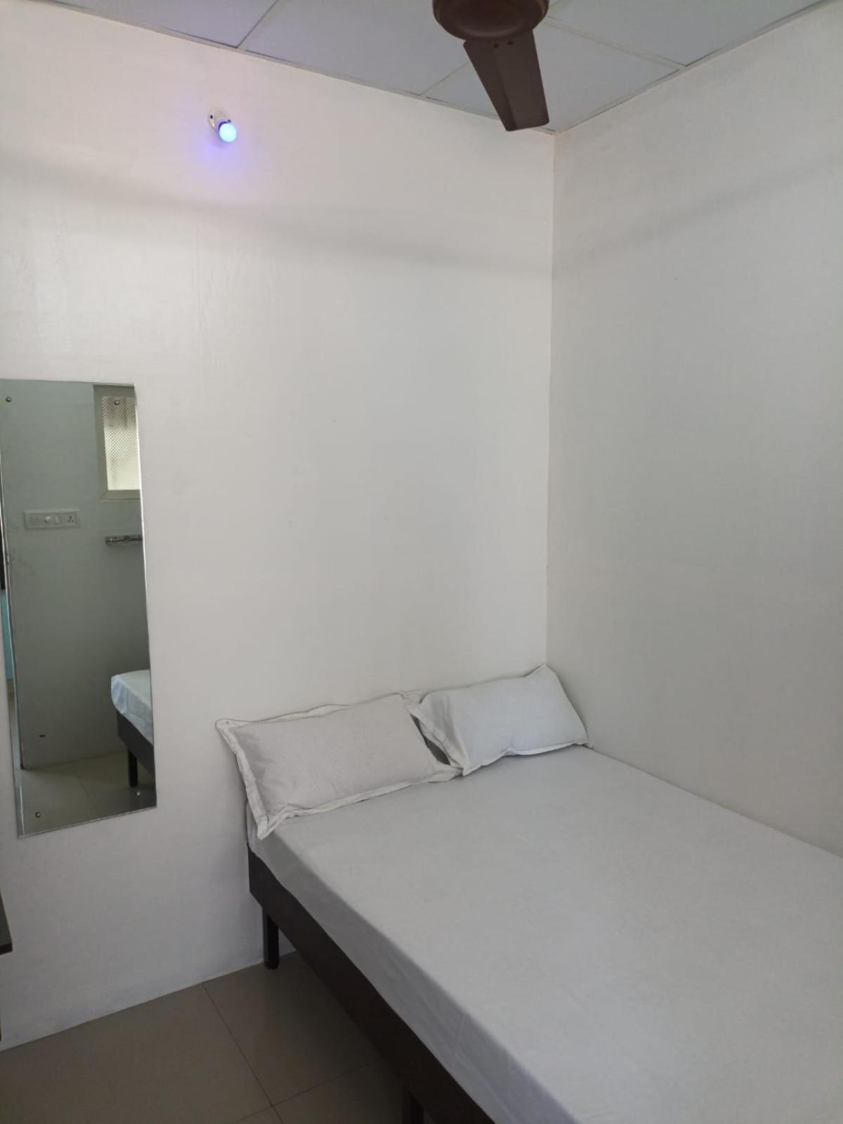 Majestic Inn Thiruvananthapuram ภายนอก รูปภาพ